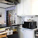 Parisian Duplex Close To Transport Paris