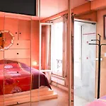 Apartment Parisian Duplex Close To Transport Paris