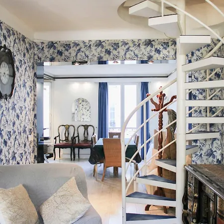 Parisian Duplex Close To Transport