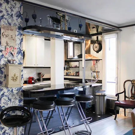 Parisian Duplex Close To Transport Paris