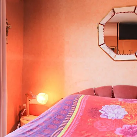Parisian Duplex Close To Transport