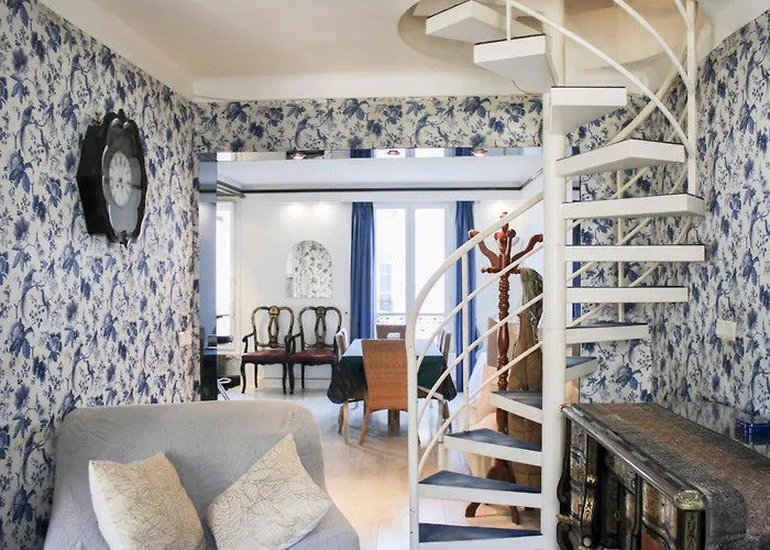 Parisian Duplex Close To Transport
