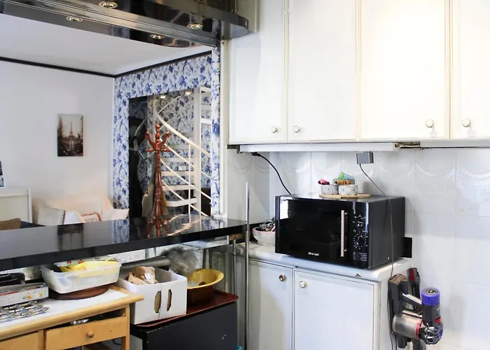 Parisian Duplex Close To Transport Paris