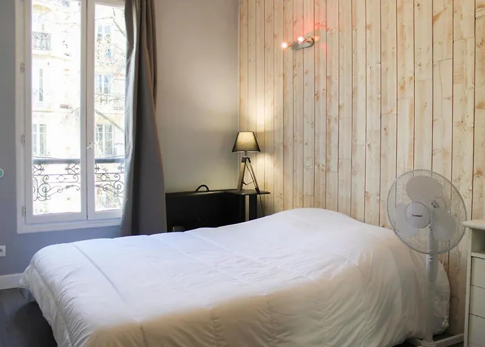 Parisian Duplex Close To Transport * Paris